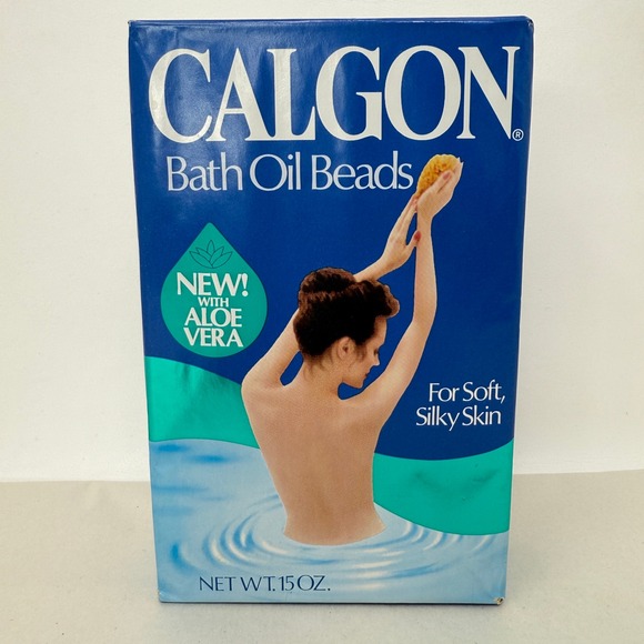 Calgon Bath Oil Beads Aloe Vera Moisturizing Soft Silky Skin 15 oz Vintage Prop - Picture 1 of 9